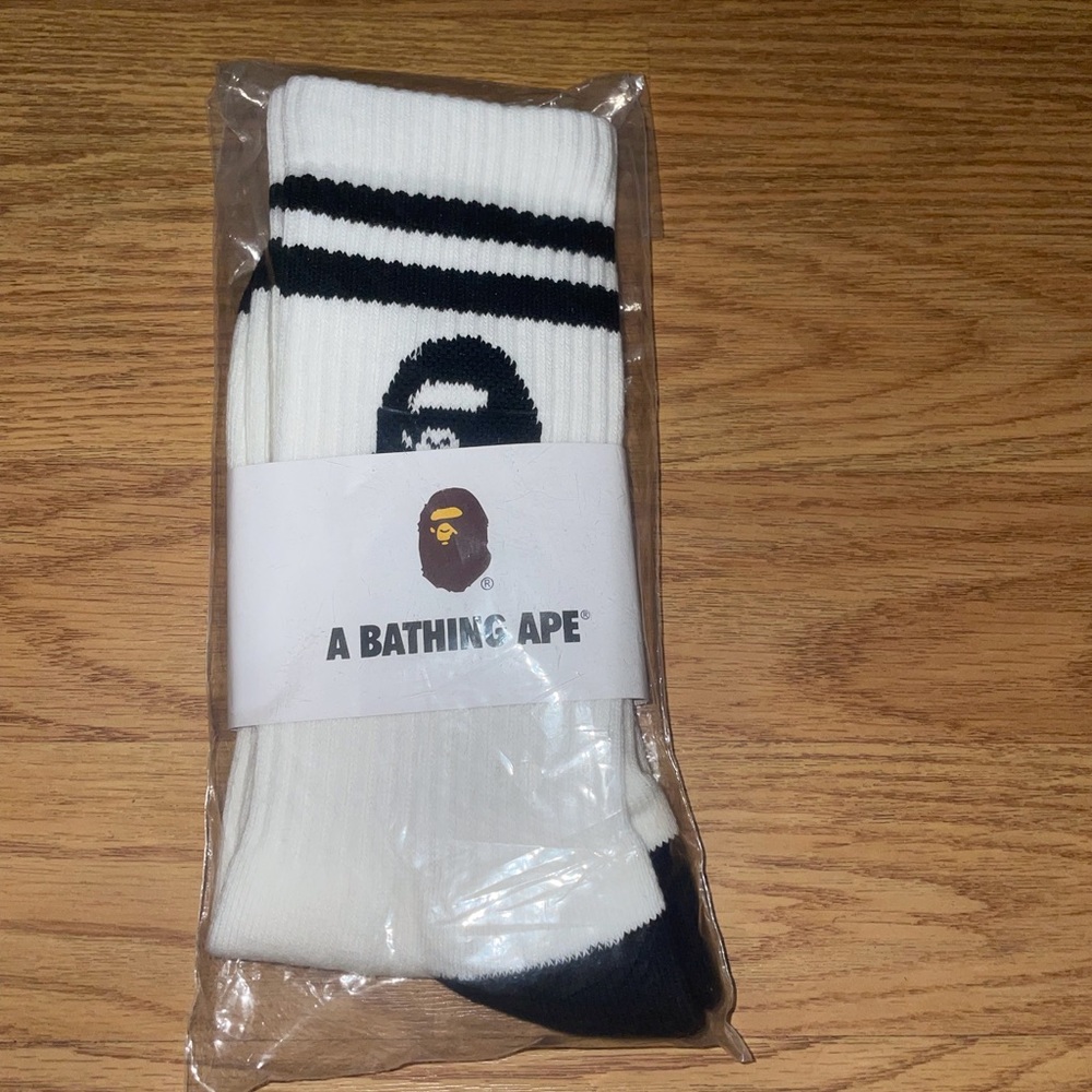 College BAPE socks white/black